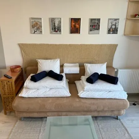 Luxury Cordia With Free Parking Apartment