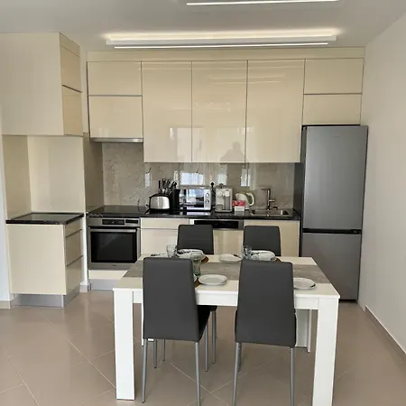 Apartment Luxury Cordia With Free Parking