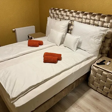 Luxury Cordia With Free Parking Apartment